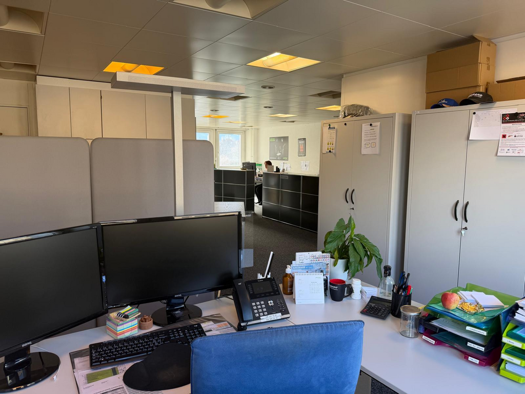 A SAISIR ! Spacieuse surface commerciale d'environ 100m2 disponible !