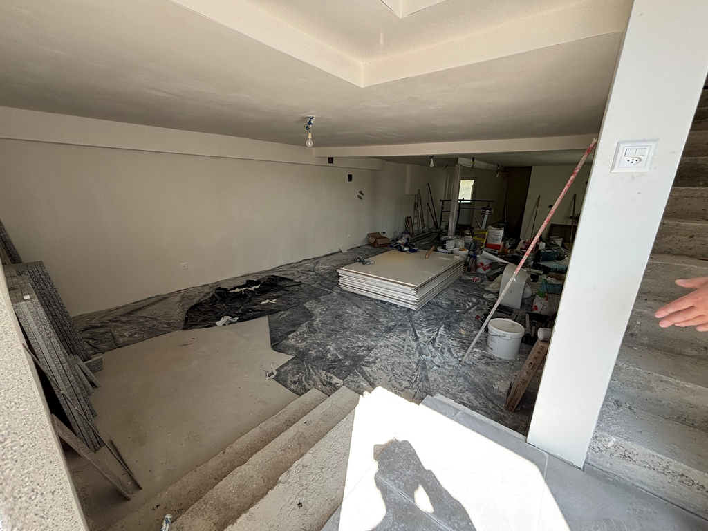 Dépôt/Bureau de 120 m2 – 1 mois de loyer offert