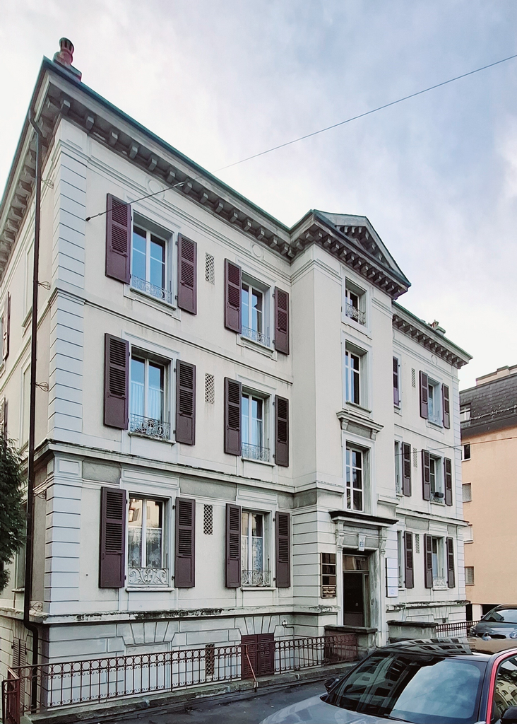 Atelier brut de 150 m2, donnez vie à votre projet à l Avenue de Morges